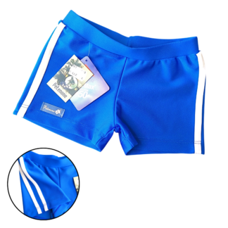 Short liso con lineas